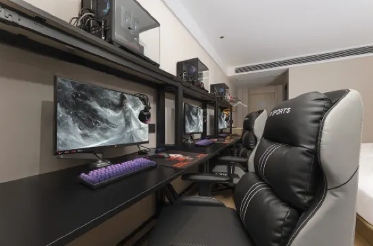 Meian E-Sports Hotel (Shanghecheng Wuyue Plaza)