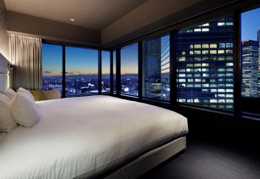 2. 미쓰이 가든 호..