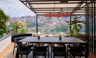 Radisson Serviced Apartments Antananarivo City Centre