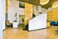Sparrow Elements Boutique Near Mg Marg - 4-Star
