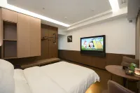 Meilun Meijia Hotel (Shenyang Longzhimeng Shopping Center Pangjiang Street Subway Station)
