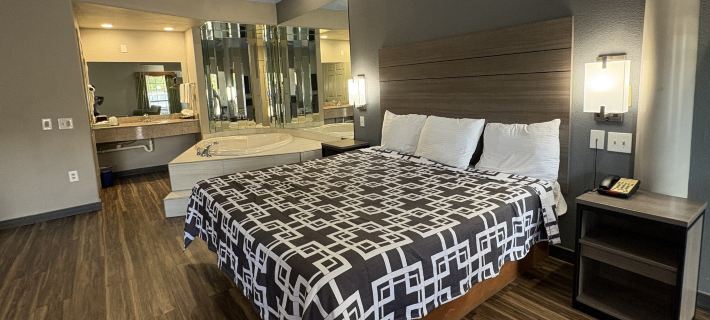 Regency Inn & Suites by Capital O Houston IAH Airport Hotels in Humble