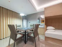 Shunyi E-Sports Hotel (Xiangyang Street Night Market Zhongwei Drum Tower) - 2성급