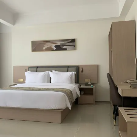 Starline Hotel