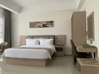 Starline Hotel