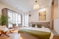 Muguo Yueju Homestay (Wu Yi Square) - 2-Star