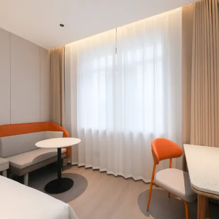 Home Inn Selected (Hunchun Yingxin Road Commercial Center Branch) Hotele w: Hunchun