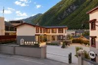 Tuke Qingju Hotel (Jiuzhaigou National Park Eternal Love)