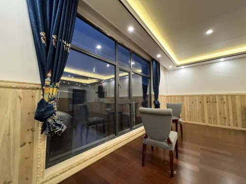 Qingfan Mountain House Homestay Inn - 발코니