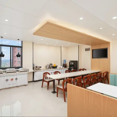 Qingmu Select Hotel (Ma'anshan He County Xiangquan)