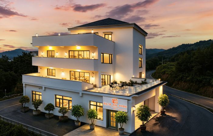 Backpacker's Home · Lita · Hostel