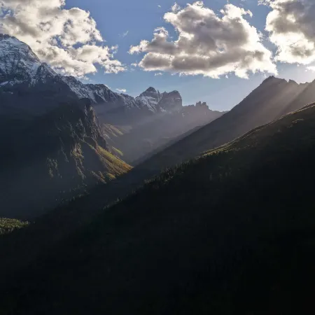 Chasing Mountains · Starry Wild | Senbo Wild Fun Resort (Litiaolou Branch, Bipingou Scenic Area)