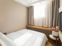 Vienna Hotel (Huludao Municipal Government Haibin South Road) - parkir