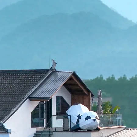Muyun Private Hot Spring Homestay