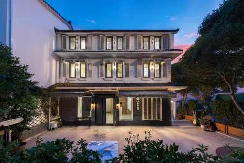Floral Hotel・SIX CHERRY RETREATS | WoodNest on Yunlin Hillside・Zen Retreat Villa - romantique