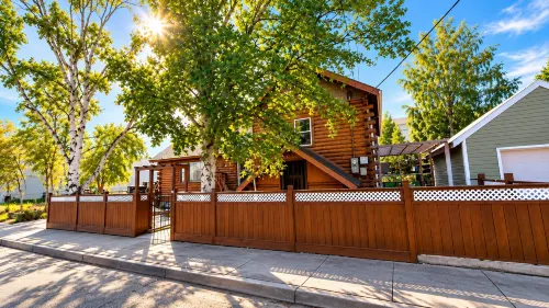 Heart of Fairbanks • 5BR • Walk Downtown - 홈스테이