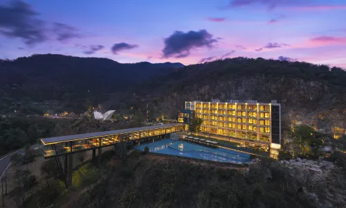 The Cloud Valley Hotel