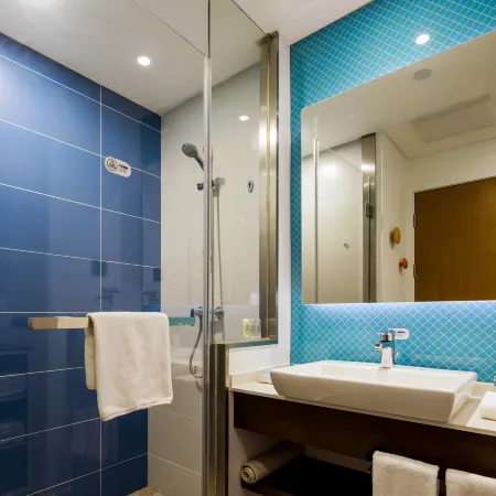 Holiday Inn Express SHAOXING PAOJIANG by IHG