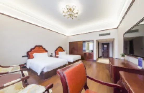 Tianjin First Hotel (Xiao Bai Lou Five Avenue Tourist Area)