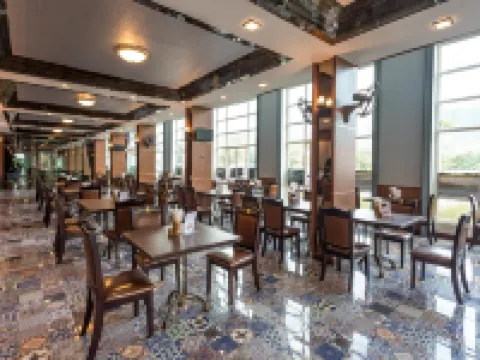 攀牙艾拉灣酒店 攀牙市酒店