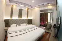 Hongwen Homestay - Inns