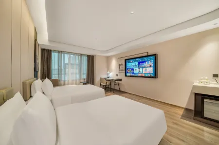 Ibis Styles Hotel (Hangzhou Fuyang Guihua Metro Station) Отели рядом с достопримечательностью «Hangzhou Polytechnic (Gaoke Road)»