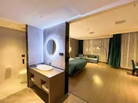 Zhangjiagang City Yahood Selected Hotel