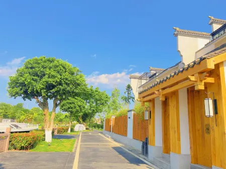 Sanshuiguan·Lanjing Отели рядом с достопримечательностью «Guanghan Branch， Civil Aviation Flight University of China»