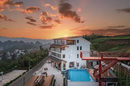 Yunlan Mijing Homestay (Xiayanbei Branch) Отели рядом с достопримечательностью «Qianzhang Canyon»