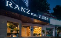 RANZ Hotel