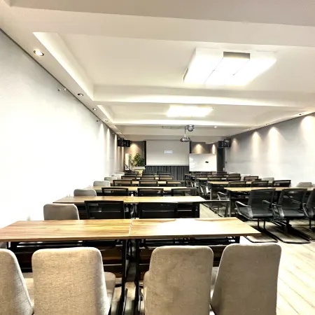Wandu Century Haoting Hotel (Dengzhou Railway Station)