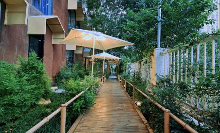Yixi Yishe Courtyard Hotel - Housity
