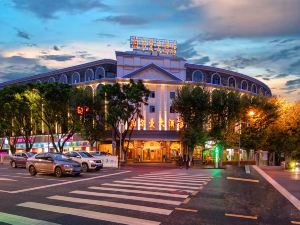 Tengchong Polman Hotel