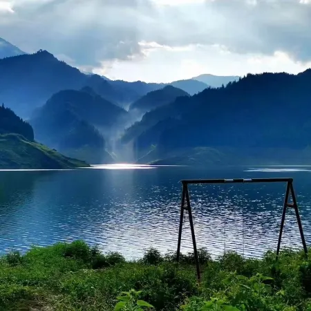 Wawu Mountain Yuanjian Homestay (Yanuhu Branch)