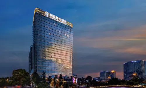 Jishou Xiangquan Sunshine Hotel