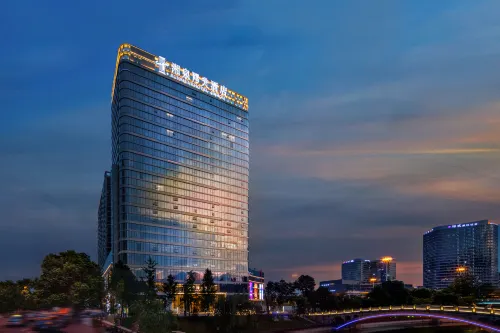 Jishou Xiangquan Sunshine Hotel