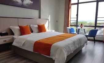 Moon and Sea Era Guesthouse