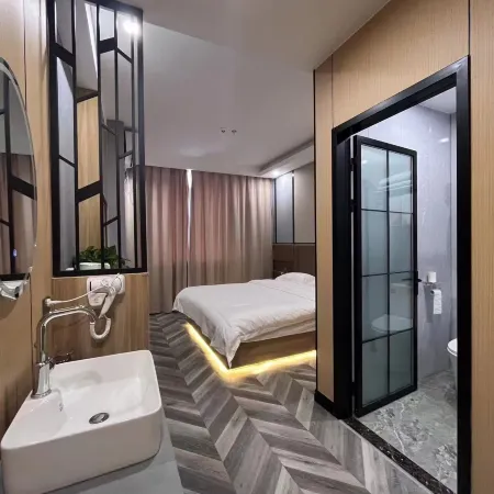 Shuman Boutique Hotel