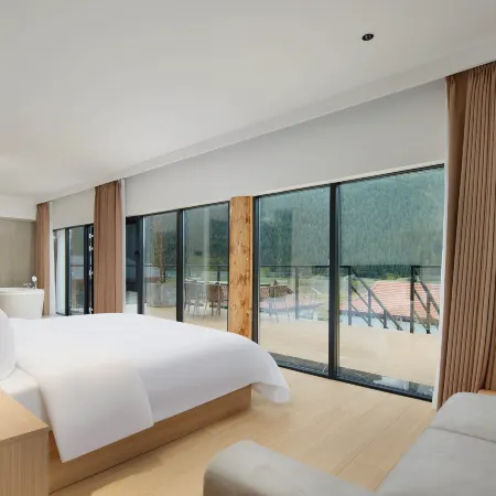 Qimei Holiday Home