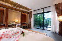 Longmen Dipai Hot Spring Resort Hotels in 