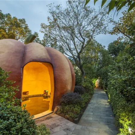 Liyang Yu · Bamboo Retreat (Yushui Hot Spring Store)