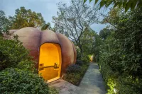 Liyang Yu · Bamboo Retreat (Yushui Hot Spring Store) - رومانسي