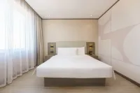 HanTing Hotel (Dandong New City Hardware City)
