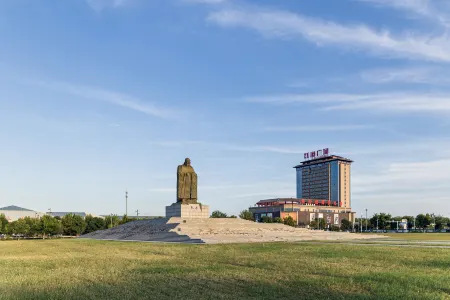 Homeinn Selected Hotel (Qufu High-Speed Railway Station) Отели рядом с достопримечательностью «WuMaCi Jie»