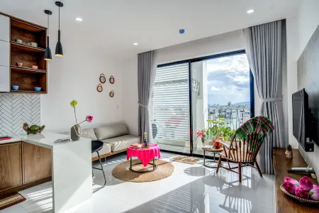 Mtr Apartment & Hotel