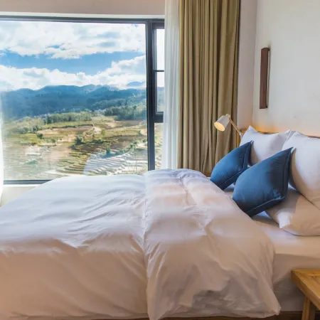 Yuanyang Yuanshe Mulaya Homestay (Terraced Field Scenic Area)