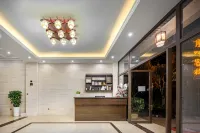 月畔民宿（青城山高鐵站店）