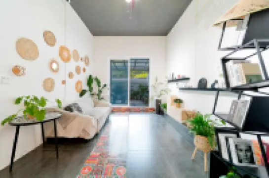 February Homestay (Yangshuo West Street Branch)