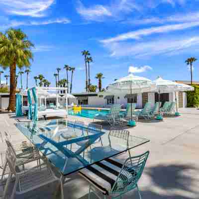 The Velvet Rope Hotel Exterior