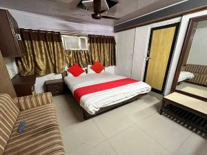 Hotel Maninagar Residency